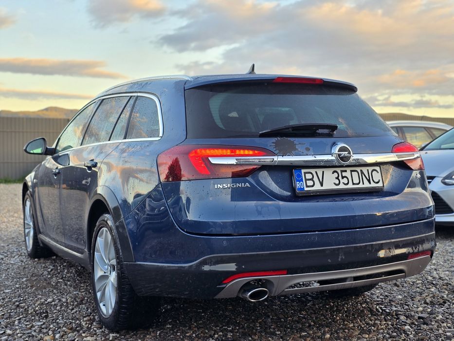 Opel Insignia Country Tourer 2.0crdi 4x4