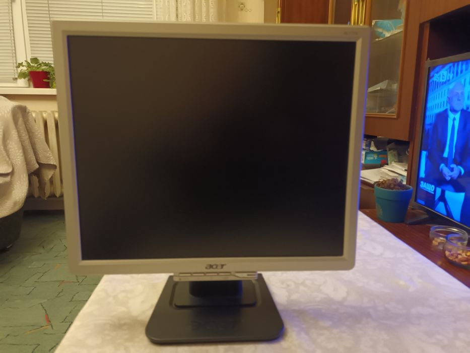 Монитор 17ка работещ