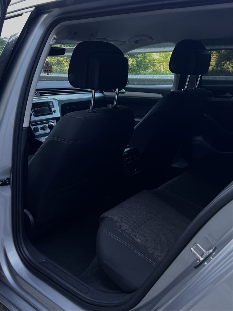 VW Passat B8 2.0 TDI 150cp DSG, ACC distronic