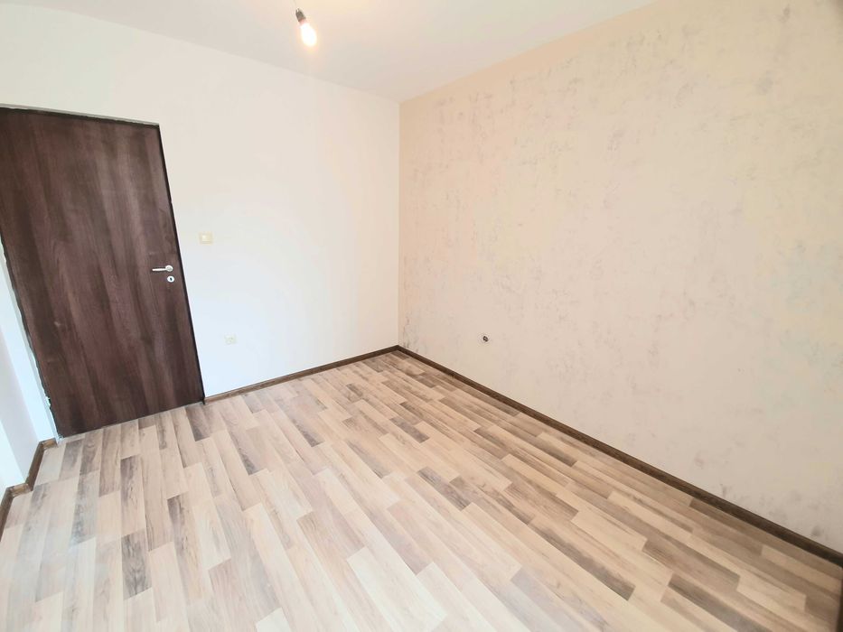 Продава се Тристаен апартамент в Велико Търново, Акация - 78 кв.м за 1885 €/кв.м - Снимка #9