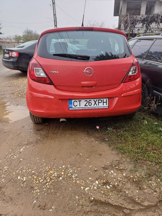 Vând Opel CORSA D