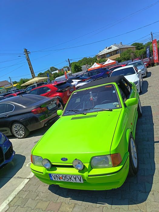 Vând Ford Escort Cabrio