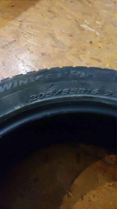 Продам зимние шины 205/55/16 Hankook