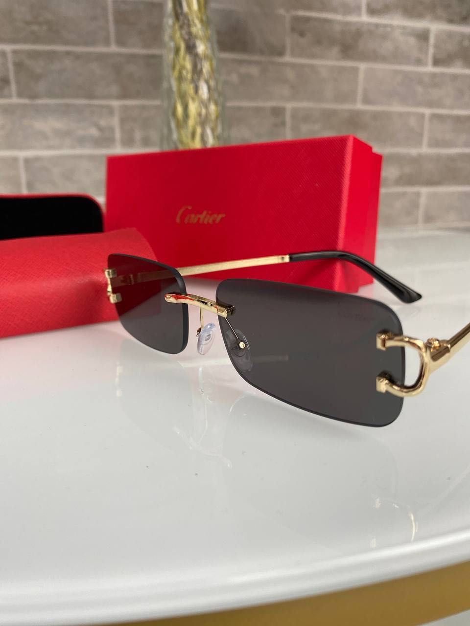 Продавам нови очила Cartier