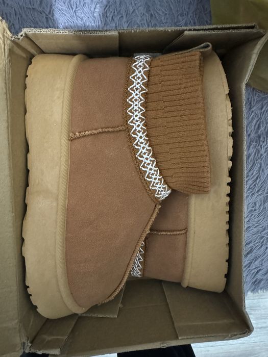 Продам новые угги