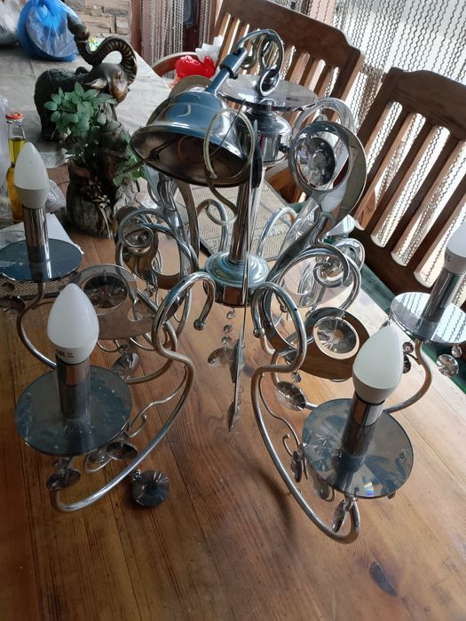 Продам люстру Афина в идеальном состоянии