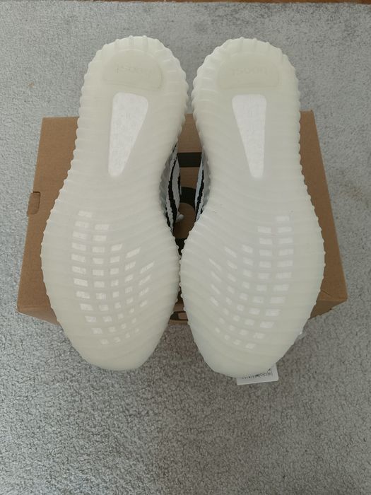 Yeezy 350  Zebra