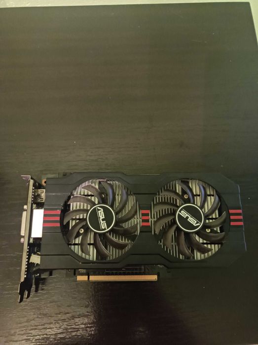 Vand placa video GTX 750 ti