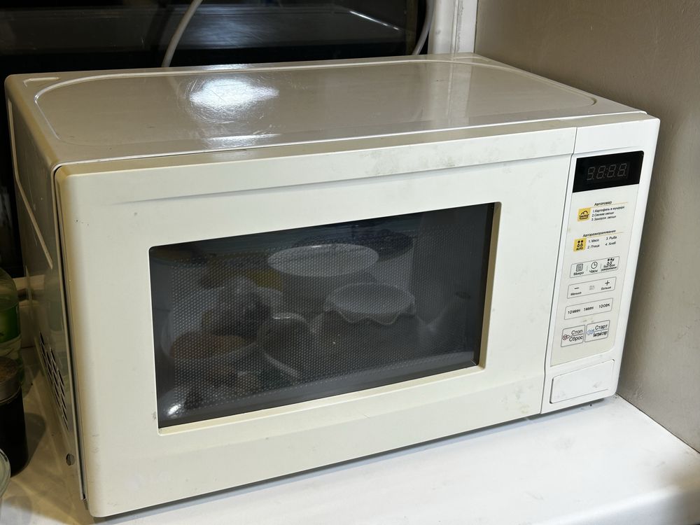 Микроволновая печь LG - ms2041f