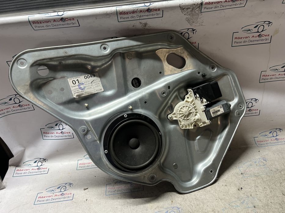 macara geam stanga spate  volkswagen golf 5 2009