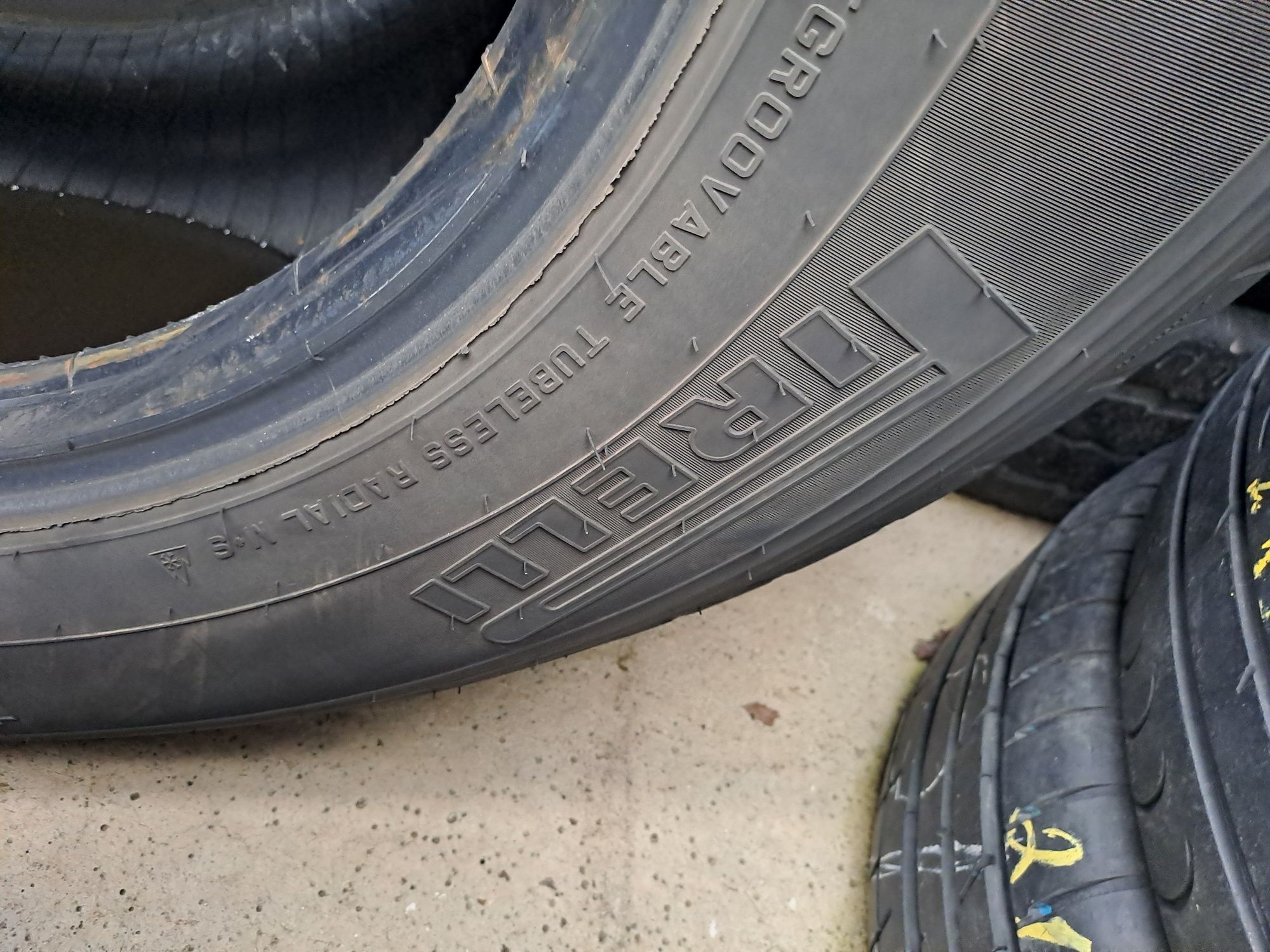 385/55/22.5 Continental, Pireli, Michelin, goodyear,  гуми