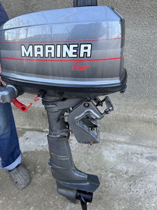 Vand motor mariner 4cai sau schimb +diferenta pe unu de 6cai