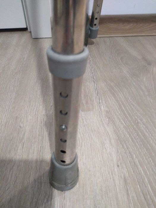 Scaun de duș reglabil din aluminiu și plastic