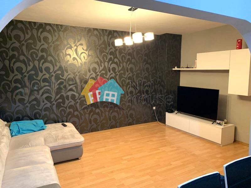 Продава се Четиристаен апартамент в Варна, Аспарухово - 103 кв.м за 1845 €/кв.м - Снимка #1