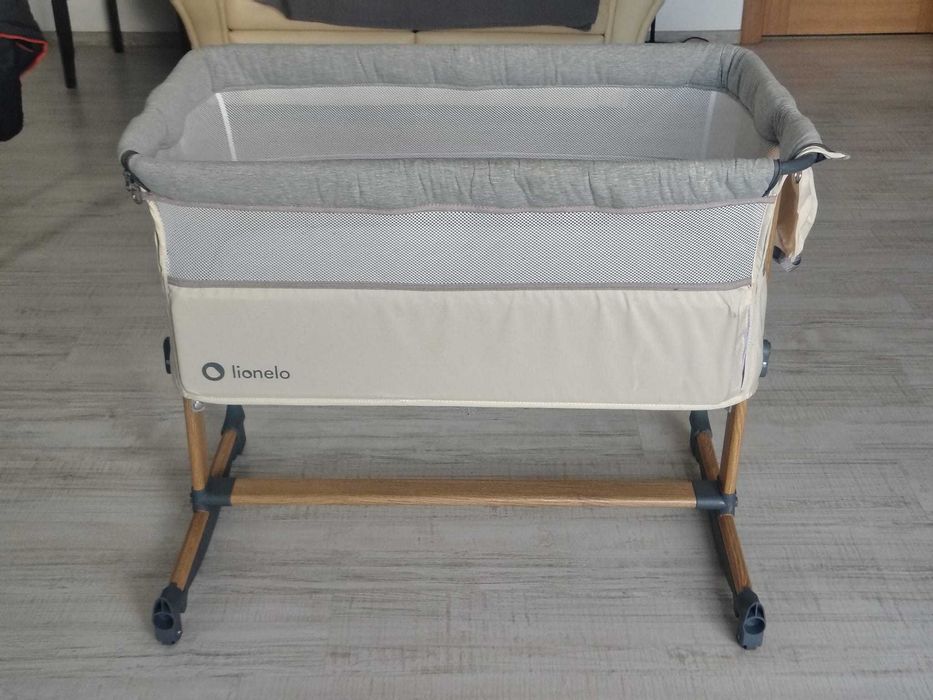 Patut bebe Co-Sleeper cu sistem de leganare Lionelo