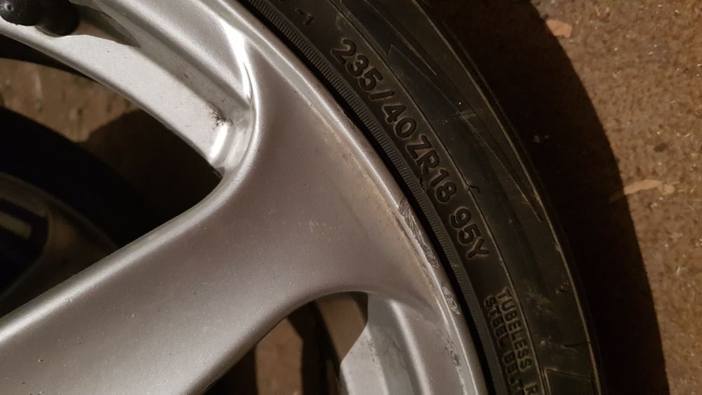 Roți 235/40 R18 in stare foarte buna