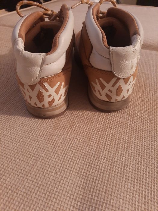 Bocanci Timberland 43