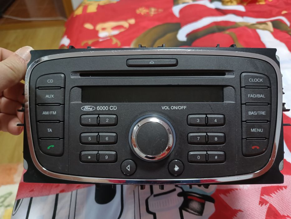 Vând radioCd Ford 6000CD