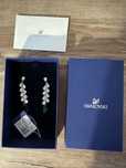 Cercei Swarovski lungi cu piatra verde NOI/Inel auriu SW/Colier