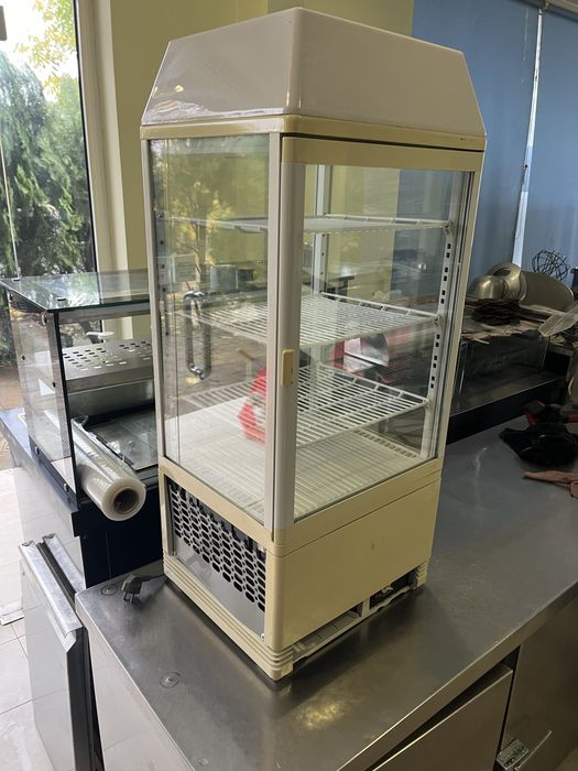 Хладилна витрина хладилна