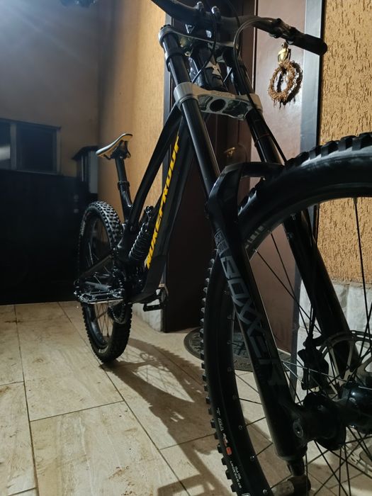 Nukeproof dissentl 275 comp downhill