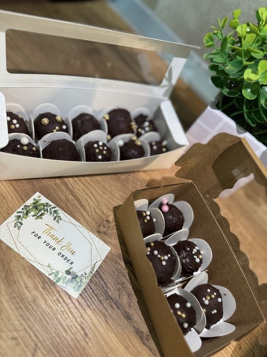 Cozonaci, chec si bomboane Dubai