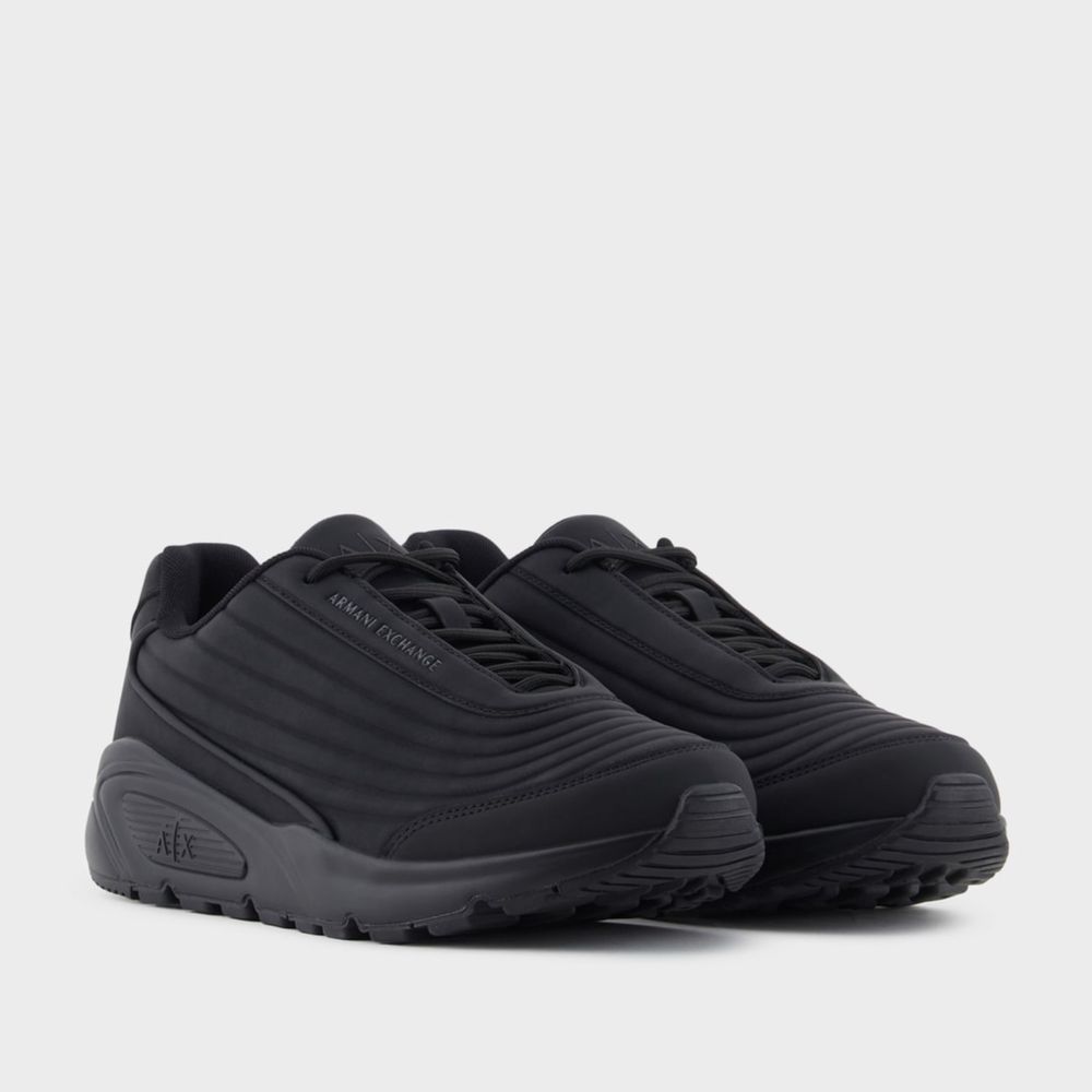Оригинални мъжки маратонки Armani Exchange XUX229 XV866 00002 в черно
