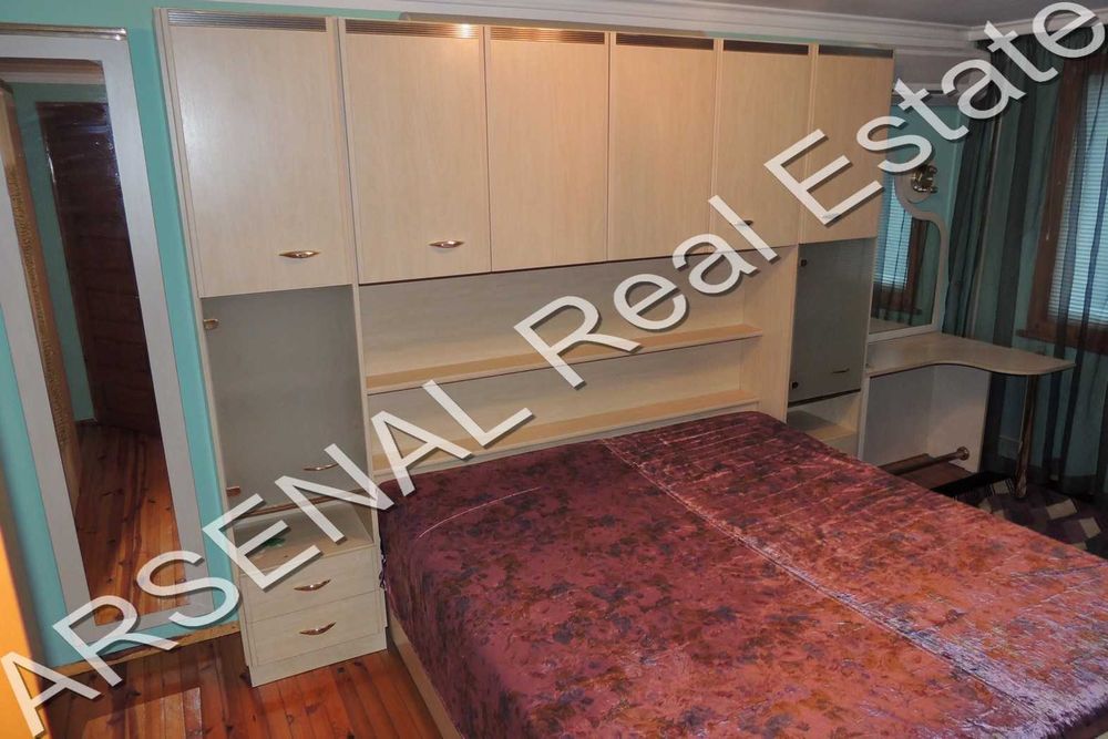 Дава се под наем Тристаен апартамент в София, Център - 105 кв.м за 550 € - Снимка #2