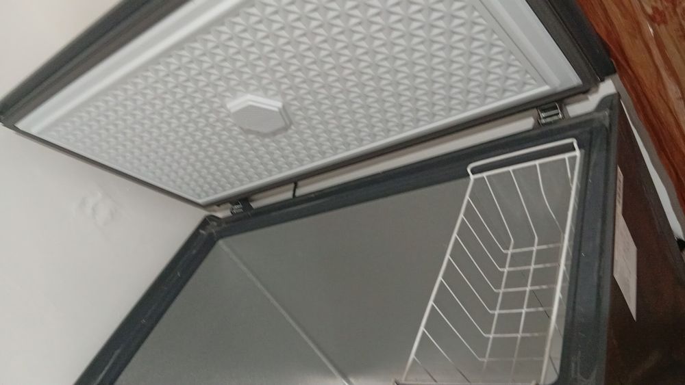 Морозилник  сатылады.