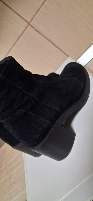 Ghete cu toc piele marimea 35