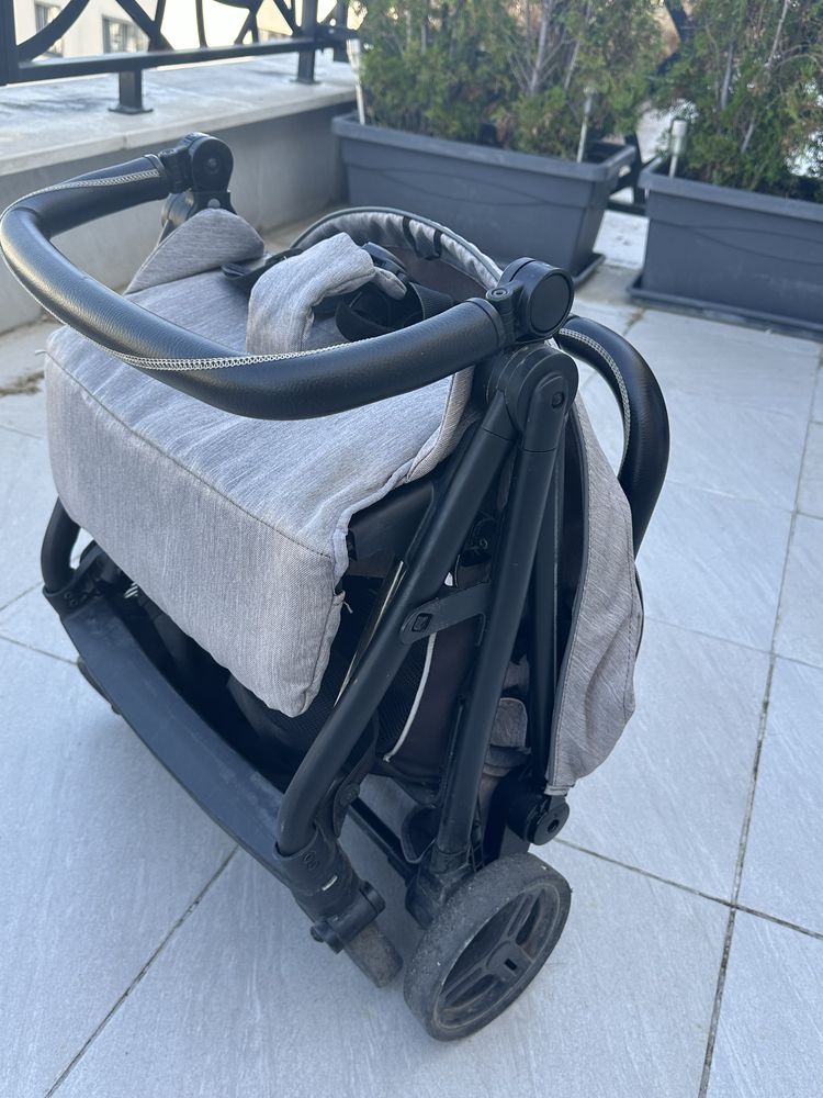 Лятна количка Peg Perego Selfie