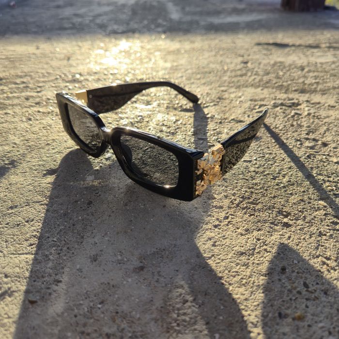 Ochelari Off White negri cu auriu
