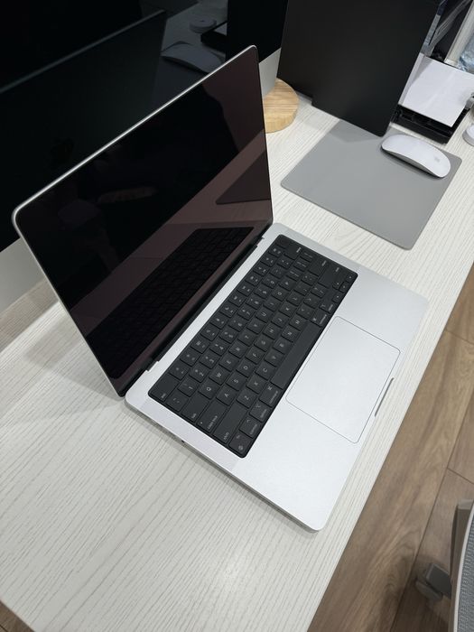 MacBook Pro 14 M4, 16/512