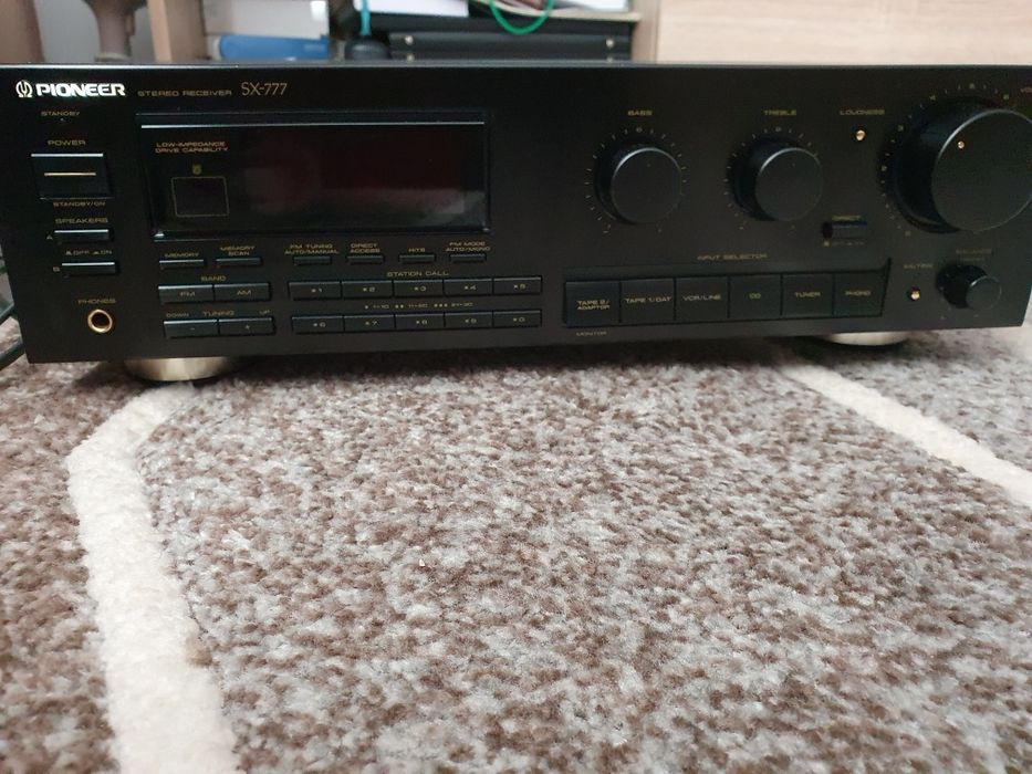 Vând amplificator Pioneer SX 777