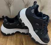 Adidasi Guess.   .