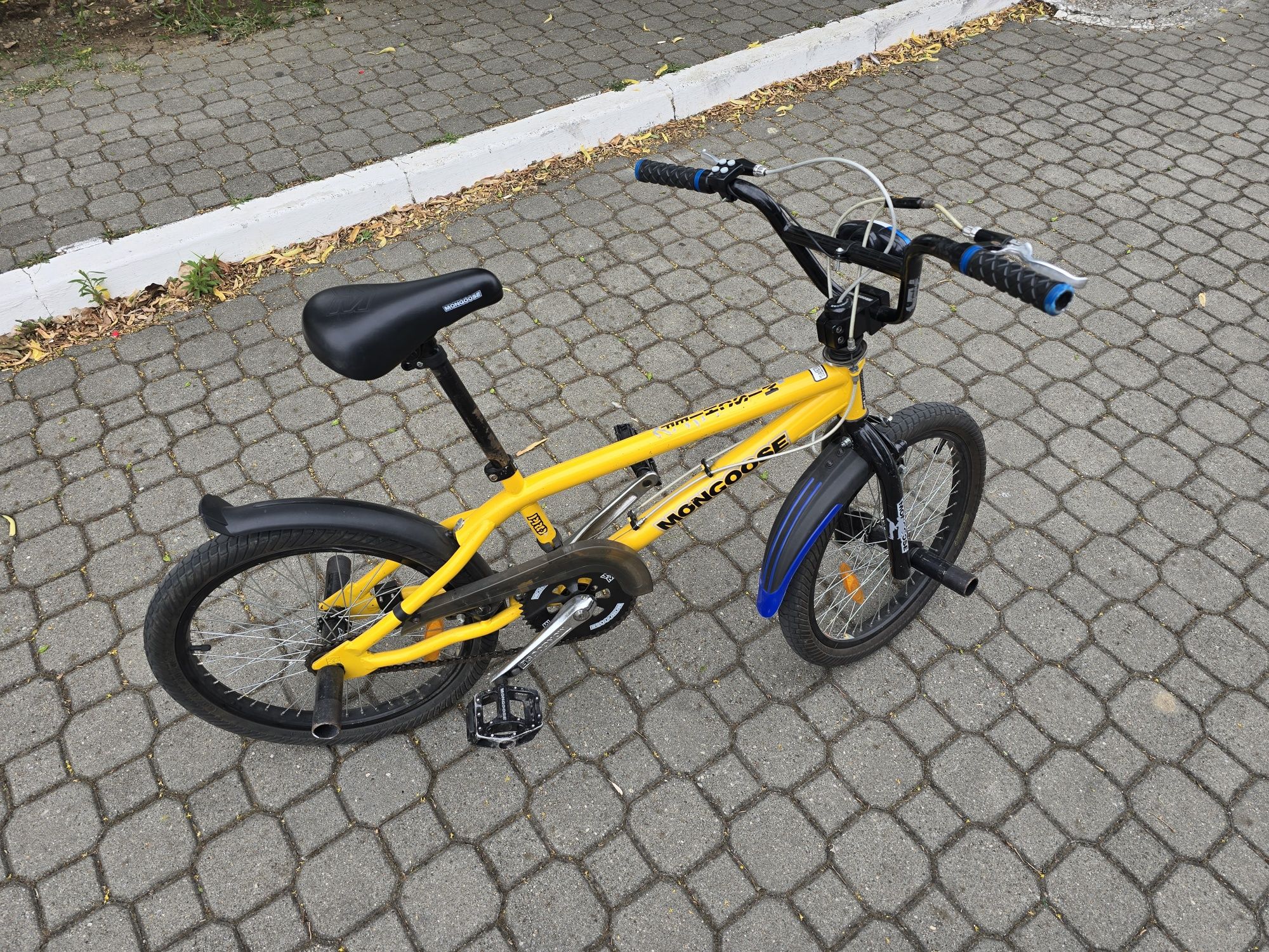 Bicicleta bmx mongose