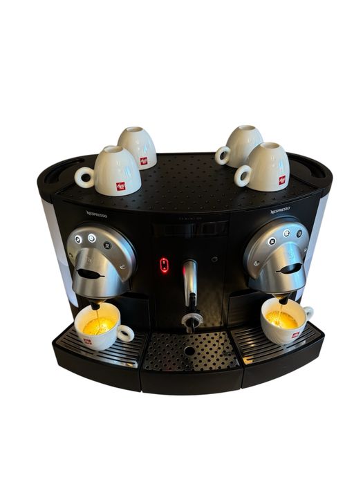 Espressor cafea Nespresso CS200 - stare forte bună + CADOU