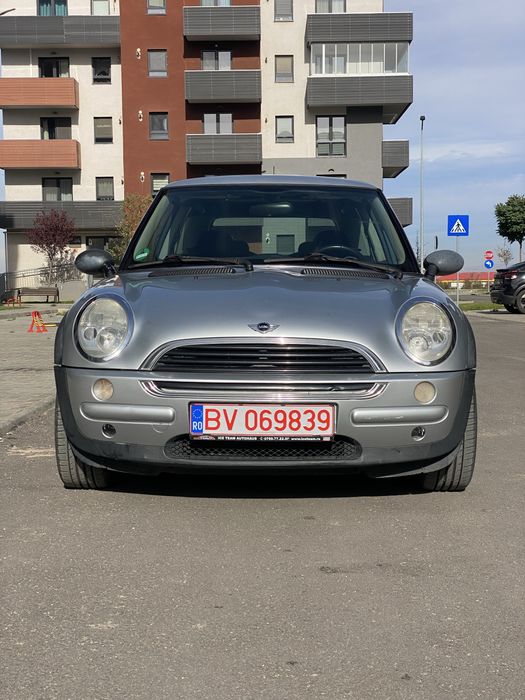 Vand/schimb Mini cooper 1.6 benzina 116 cp