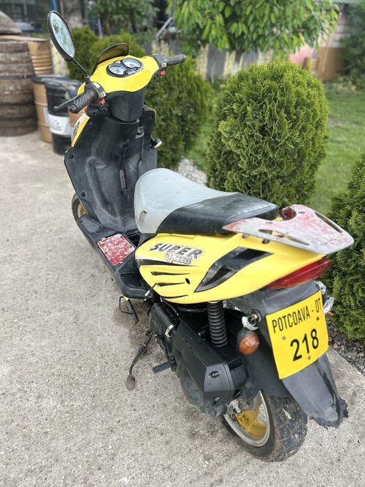 Scuter FirstBike 50