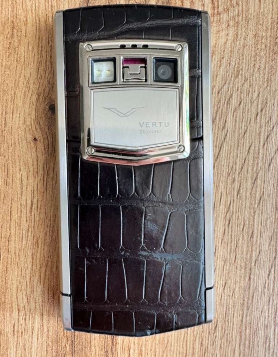 Vertu Android Ti Black Alligator Luxury Phone