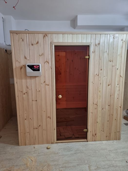 Sauna interior sauna exterior sauna uscată sauna salină .