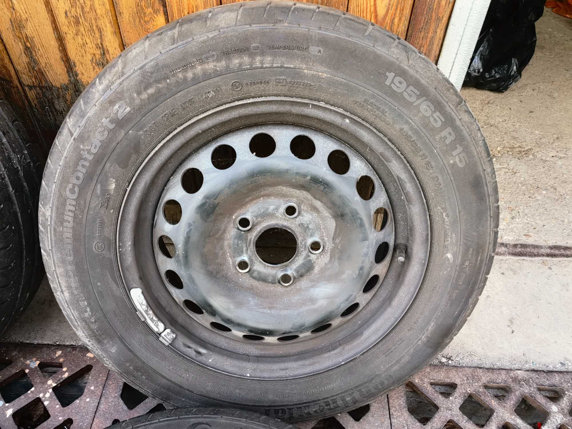 Джанти с гуми за Шкода Октавия 5Х112 R 15