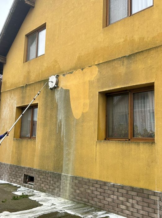 Ofer debarasari locuinte curatare panouri pavaje fatade 
-spalare fata