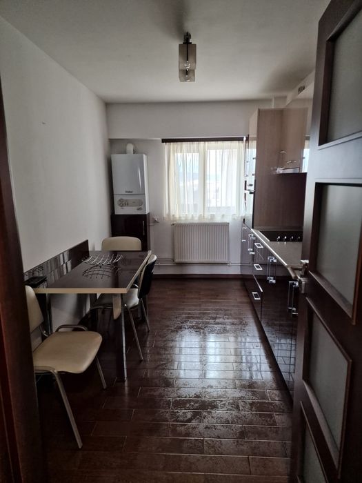 Închiriez APARTAMENT în Tg Jiu