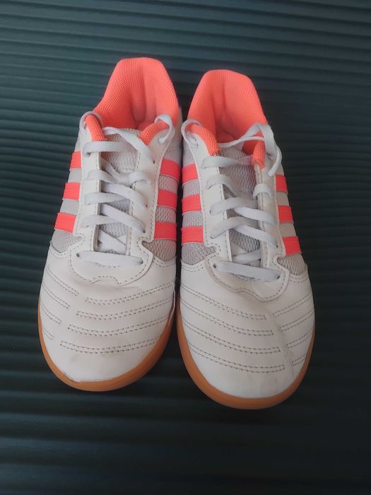 ADIDAS 100% оригинални маратонки, 38 номер