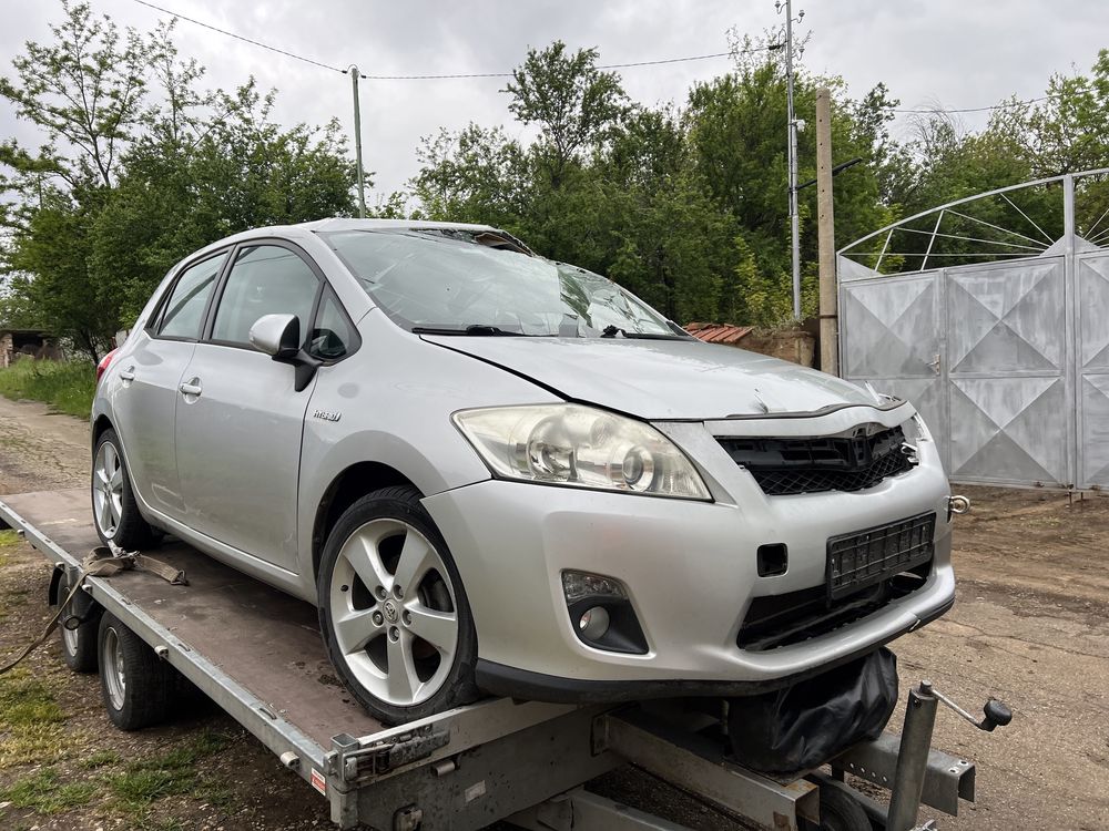 Toyota Auris 1.8Hybrid*Face На Части