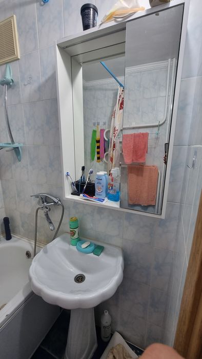 Продам раковину тюльпан в отличном состоянии