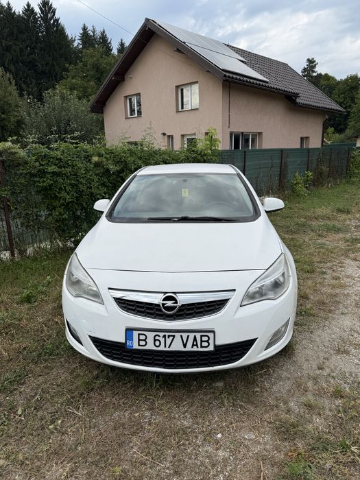 Vând opel asta j 1.4 benzina si gpl