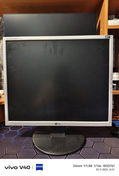 Монитор на запчасти