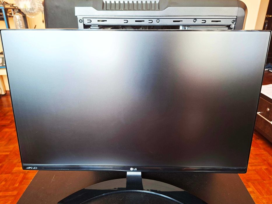 Vand sistem Intel I7 4790k + monitor IPS 58cm LG